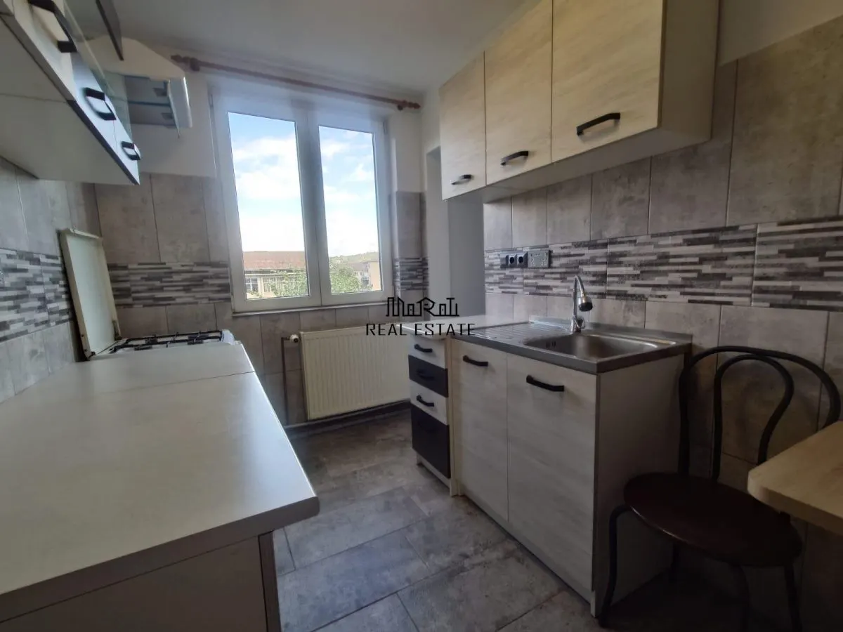 Apartament 3 camere renovat - foto 12