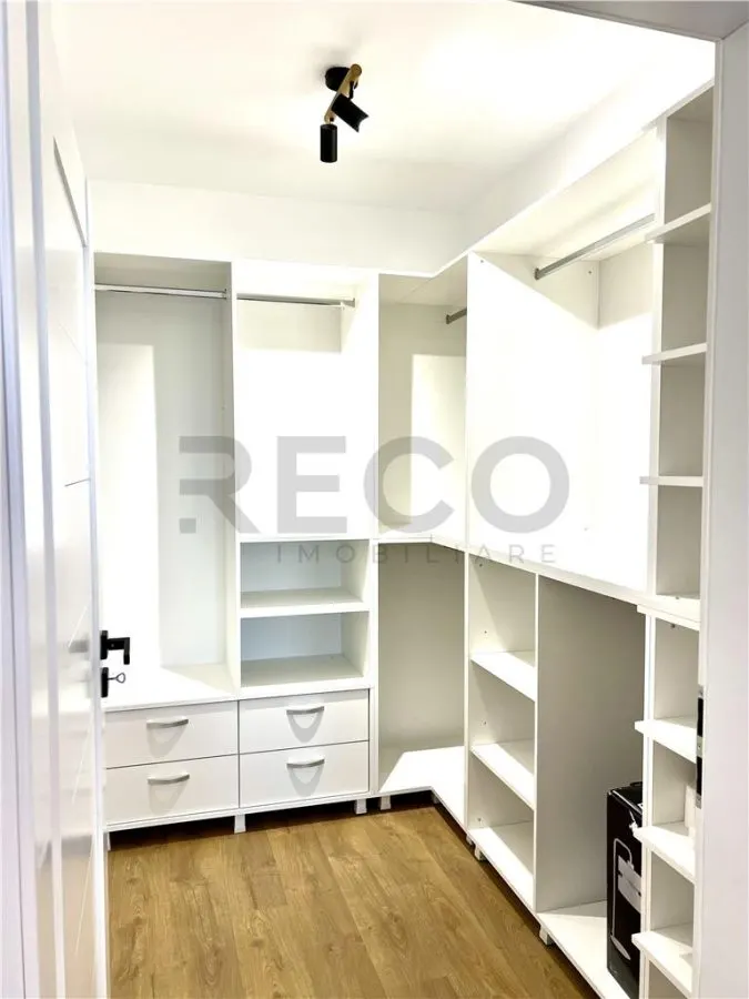 RECO Apartament modern cu 2 camere, zona centrala, parcare subterana si balcon cu vedere spre curte. - foto 6