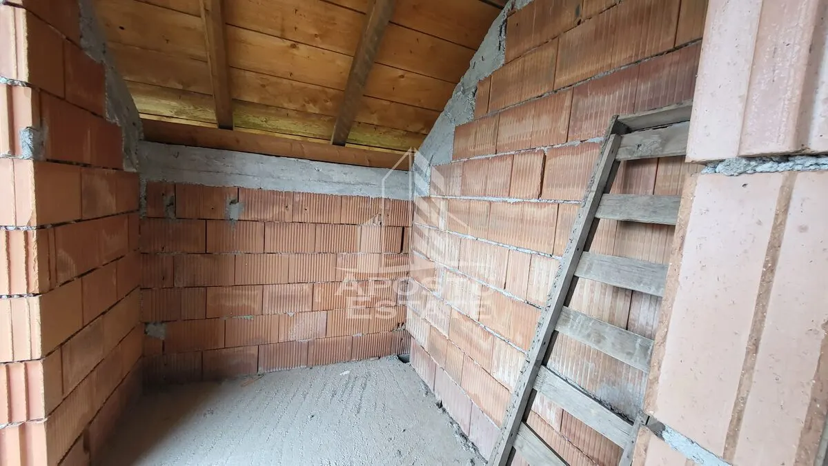 Casa individuala cu 5 camere,teren de 480mp,la rosu,Peciu Nou - foto 3