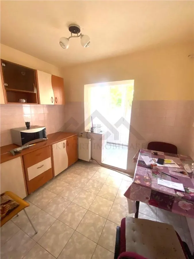Apartament 3 camere , centrala proprie , zona Soarelui - foto 7