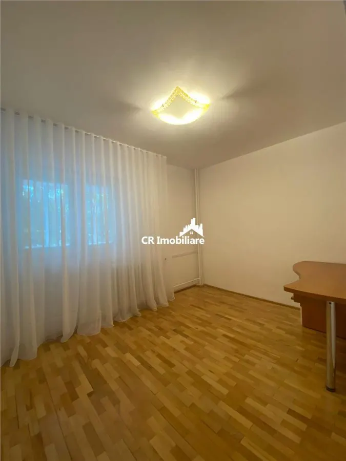 Apartament 3 camere Calea Vacaresti/ Pridvorului - foto 4