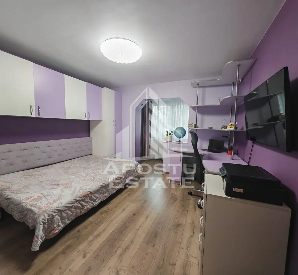 Apartament de vanzare, 4 camere, 2 bai, etajul 1, centrala proprie, Lipovei - foto 1