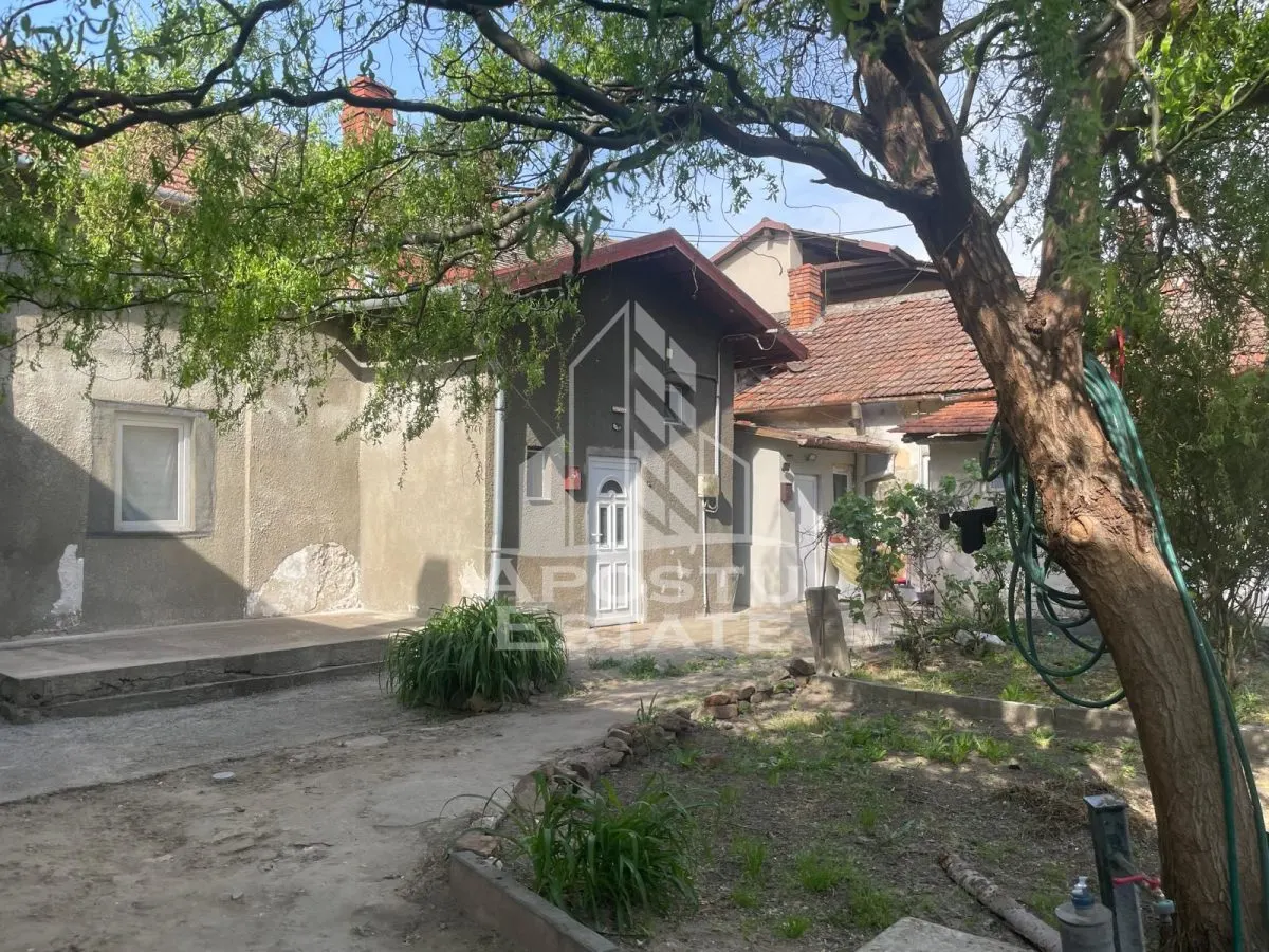 Apartament decomandat, 2 camere curte comuna - Zona Piata Sarbeasca - foto 13