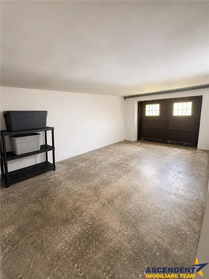 Casa individuala cu 5 camere, garaj, pivnita si curte proprie, Sangeorgiu de Mures - foto 17
