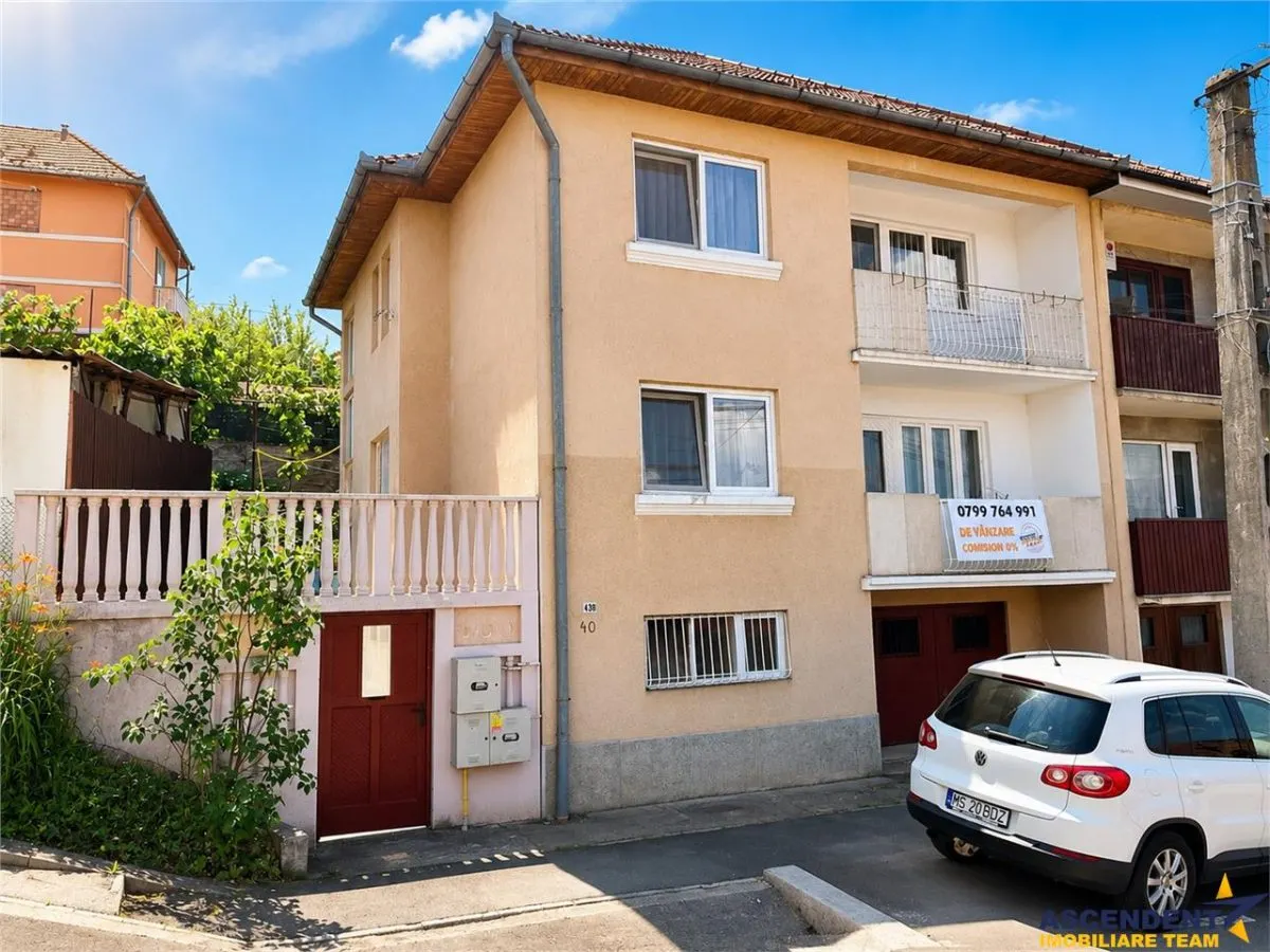 Casa individuala cu 5 camere, garaj, pivnita si curte proprie, Sangeorgiu de Mures - foto 4