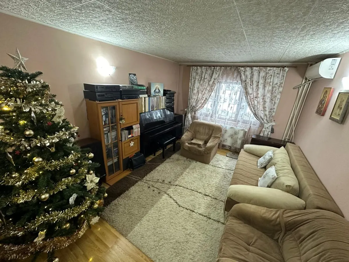Apartament cu 4 camere/Spatiu birouri/ Cabinet - Nicolina - foto 2