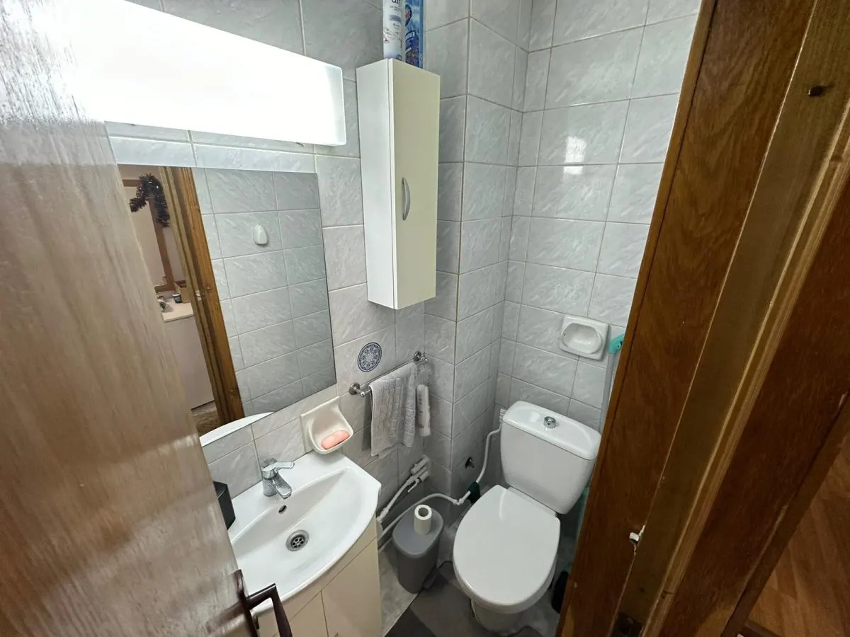 Apartament cu 4 camere/Spatiu birouri/ Cabinet - Nicolina - foto 7
