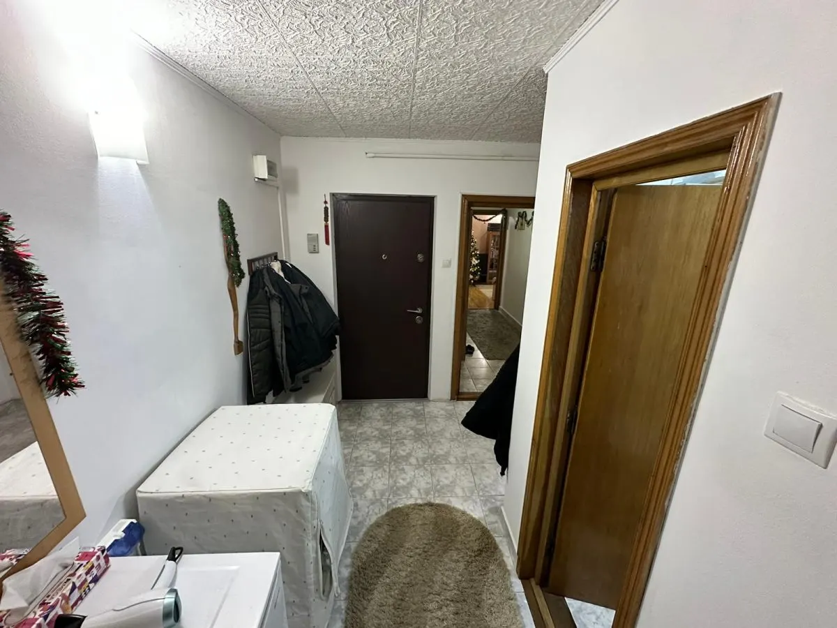 Apartament cu 4 camere/Spatiu birouri/ Cabinet - Nicolina - foto 9