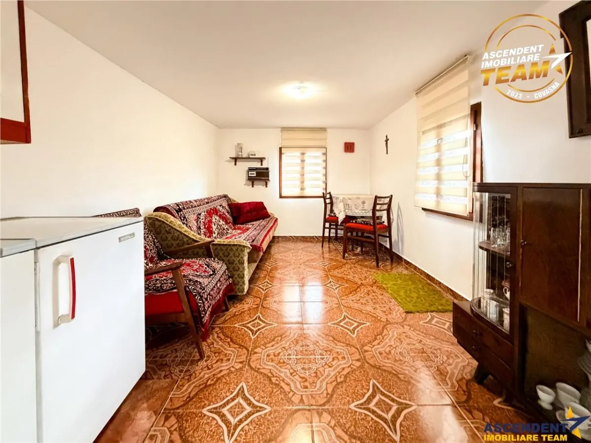 Casa cu teren generos de 1.315 mp, bucatarie de vara complet renovata si acces din doua strazi â€“ Cernat, jud. Covasna - foto 13