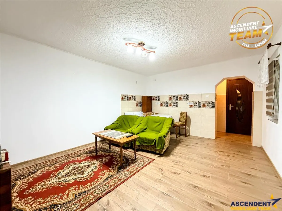 Casa cu teren generos de 1.315 mp, bucatarie de vara complet renovata si acces din doua strazi â€“ Cernat, jud. Covasna - foto 17