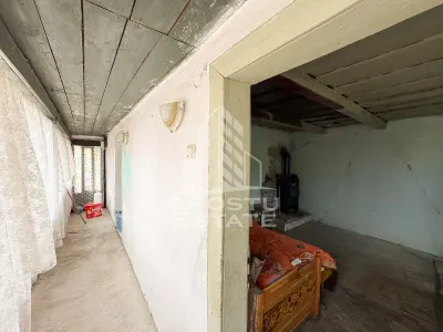 Casa batraneasca cu 3 camere si teren de 841mp, in Racastie, Hunedoara - foto 17