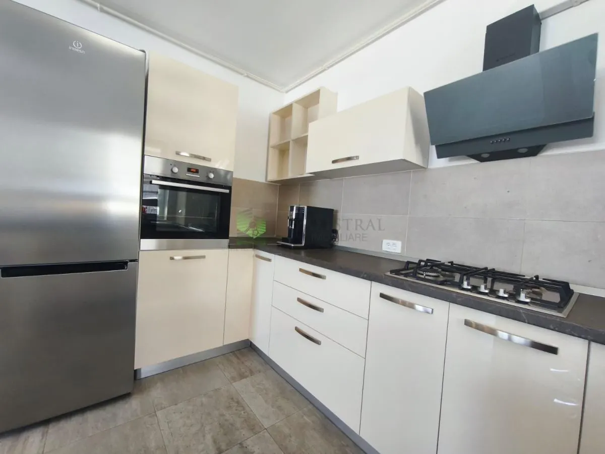 Studio Kasper Coresi mobilat-utilat,parcare,159000 Euro - foto 9