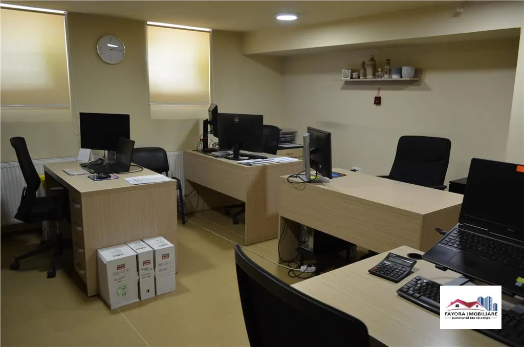 Spatiu pentru Birouri 2 Camere de Vanzare Zona Centrala - foto 3