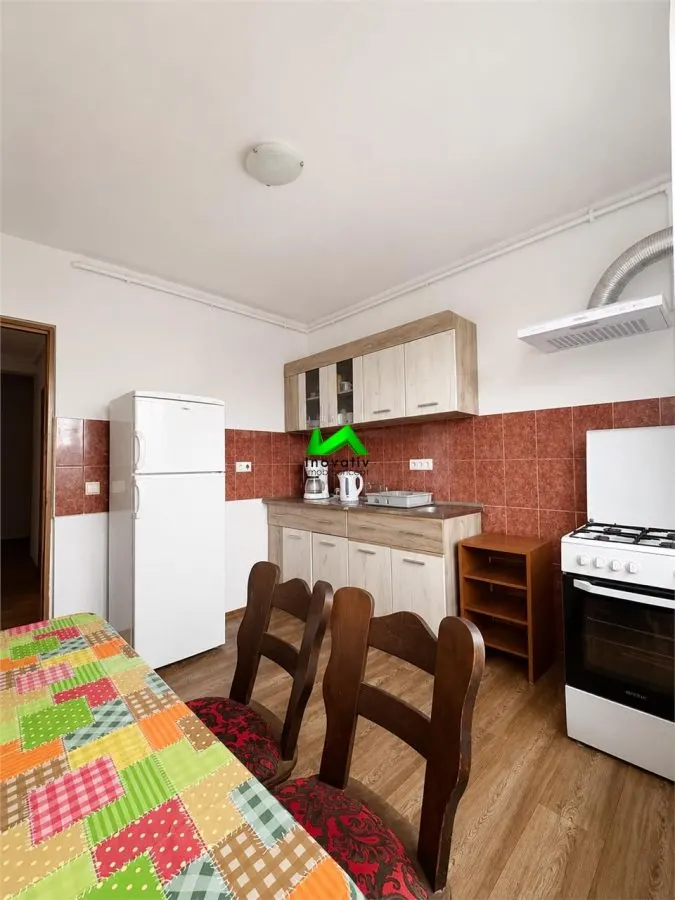 Apartament de inchiriat 3 camere Sibiu Calea Gusteritei - foto 4