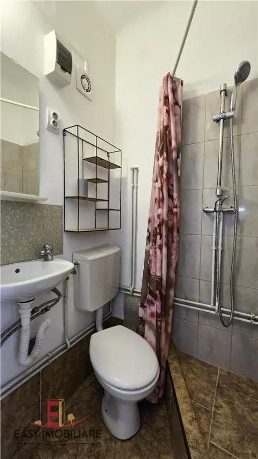 Garsonera la etaj 1, Semicentral, gata amenajata, ideal pentru investitii - foto 7