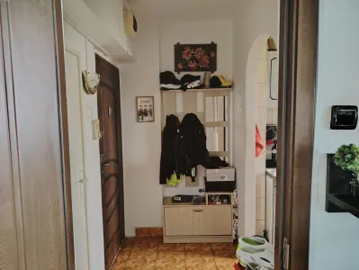 Apartament 2 camere etaj intermediar zona Astra - foto 6
