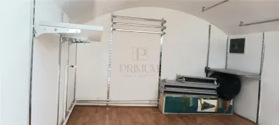 Spatiu comercial renovat cu vitrina - Ultracentral - foto 9