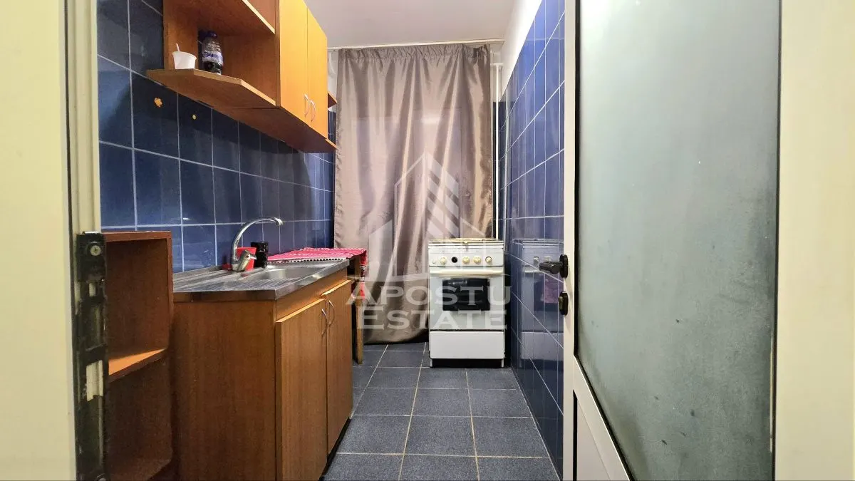 Apartament o camera decomandat zona Take Ionescu - foto 5