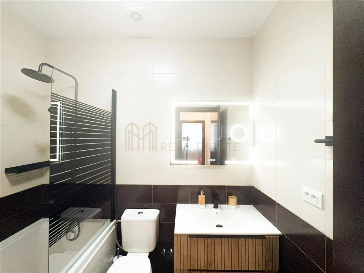 Apartament 4 camere de inchiriat North Area Lake View - foto 19