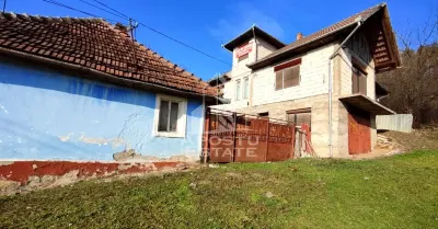 Casa 330 mp + teren 777 mp Sebis 9 camere ,vedere panoramica - foto 3