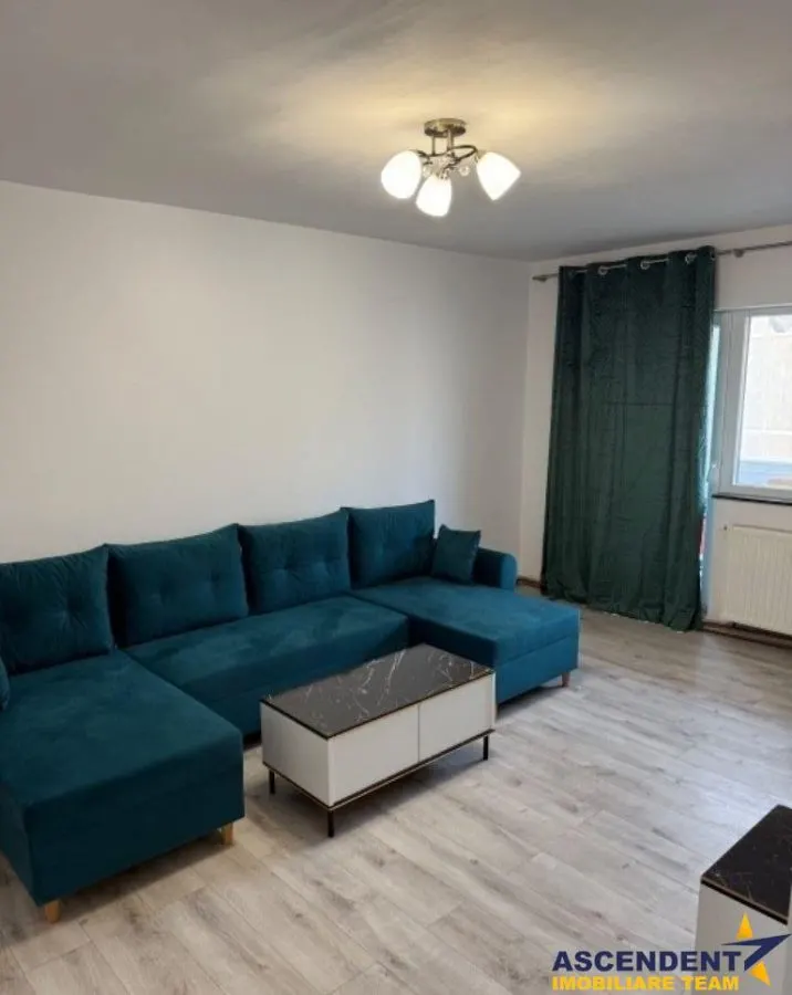 Apartament trei camere,Tractorul, Brasov - foto 1