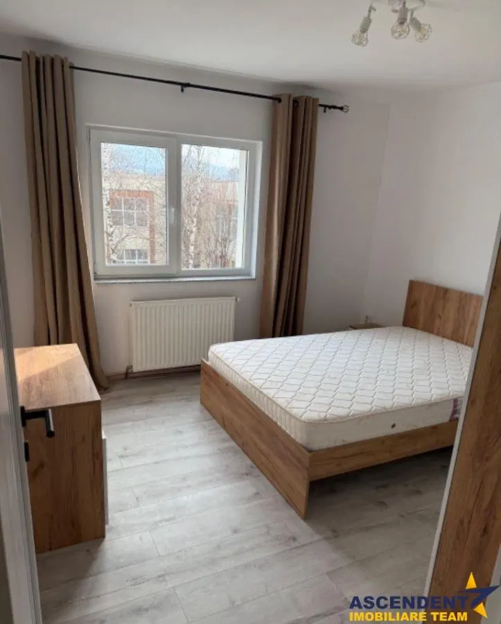 Apartament trei camere,Tractorul, Brasov - foto 3