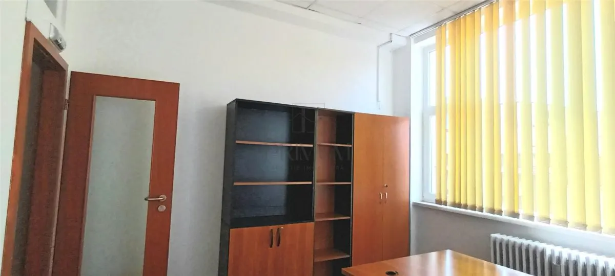 Spatiu birouri 4 camere cladire birouri  etaj 3 - Central - foto 1