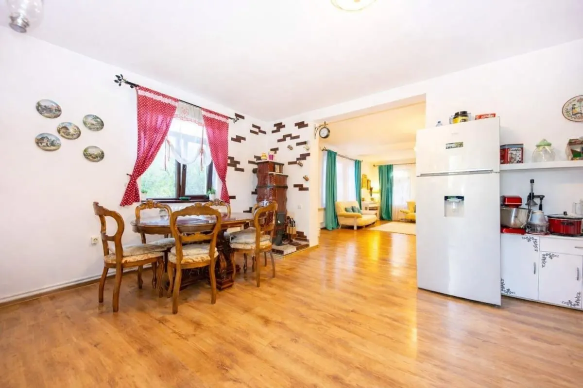 Vila single 4 camere  2 bai S =  193 mp + teren 500 mp Valea Lupului - foto 5