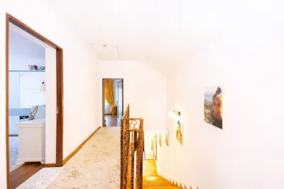 Vila single 4 camere  2 bai S =  193 mp + teren 500 mp Valea Lupului - foto 9