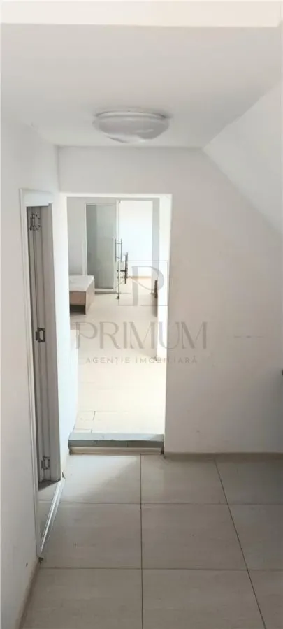 Spatiu birouri 2 camere la mansarda in cladire istorica - P - TA Unirii - foto 3
