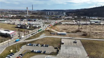 Se inchiriatza | Teren | Zona cu trafic | 1500mp - foto 4