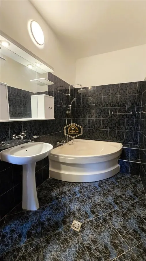 Central | Casa individuala cu 5 camere - 168 m² | Avram Iancu - foto 7