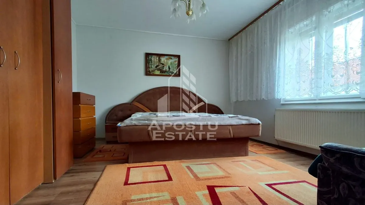 Casa Spatioasa cu Teren Generos in Vladimirescu - foto 2