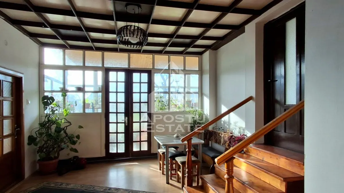 Casa Spatioasa cu Teren Generos in Vladimirescu - foto 18