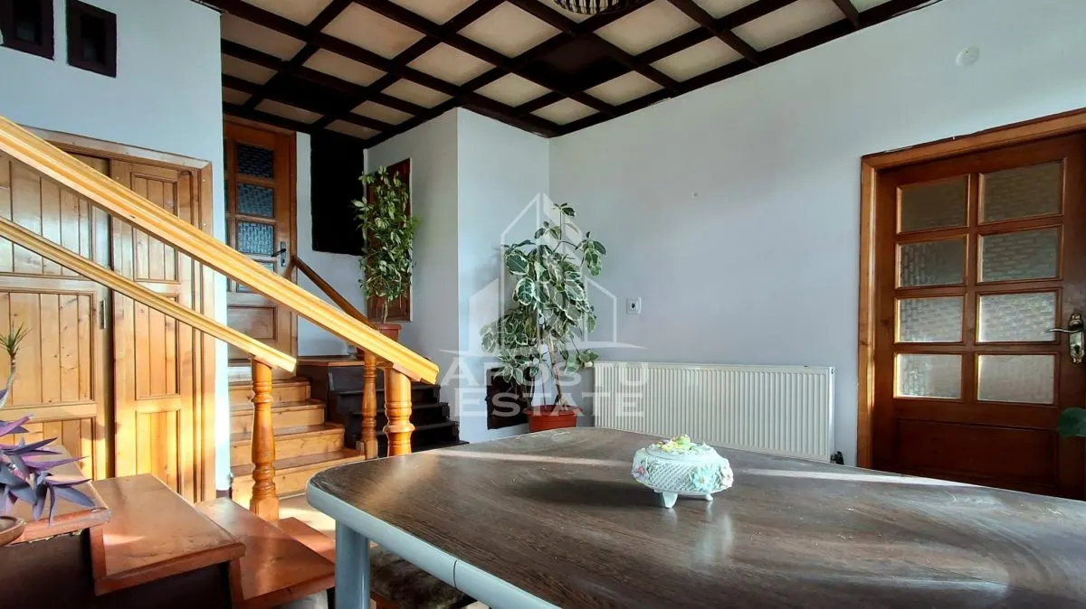 Casa Spatioasa cu Teren Generos in Vladimirescu - foto 20