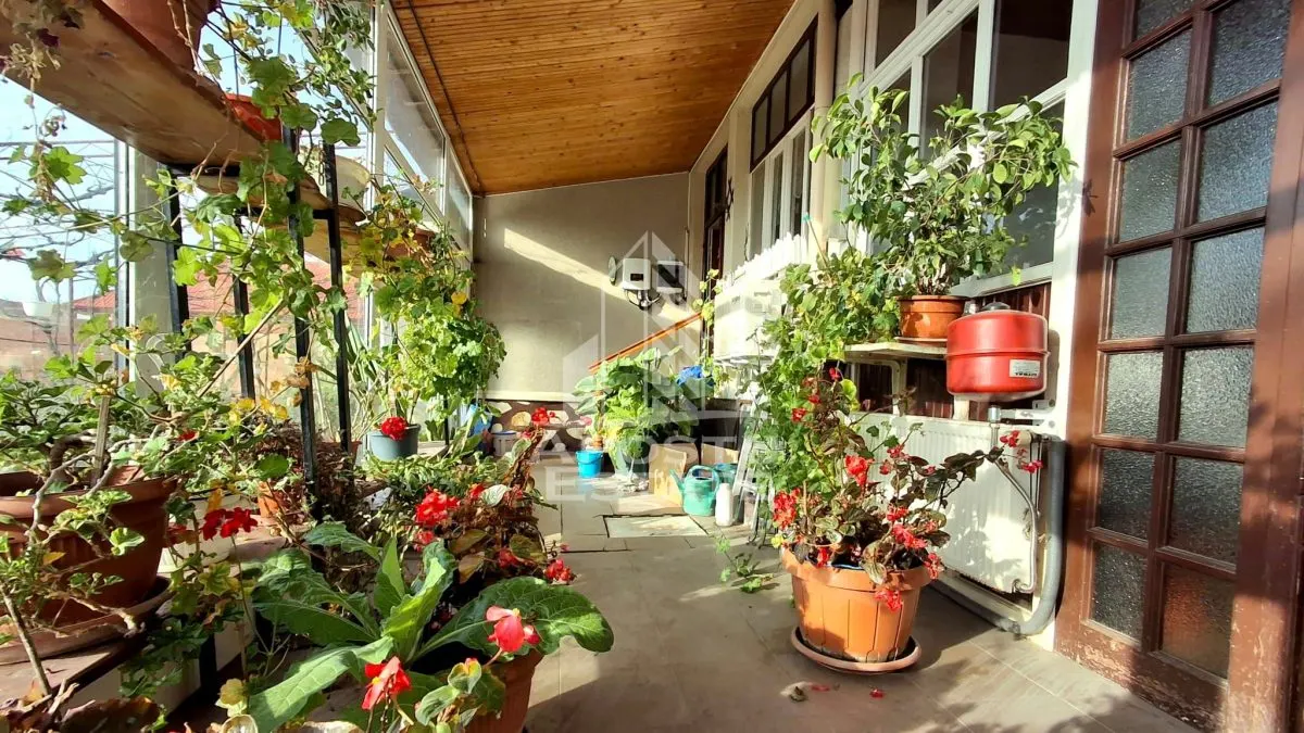 Casa Spatioasa cu Teren Generos in Vladimirescu - foto 24