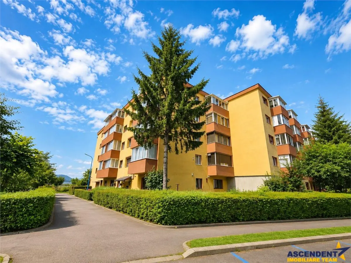 Apartament 3 camere, decomandat, etaj1,  boxa 14 mp, 2 balcoane, Triaj, Brasov - foto 1