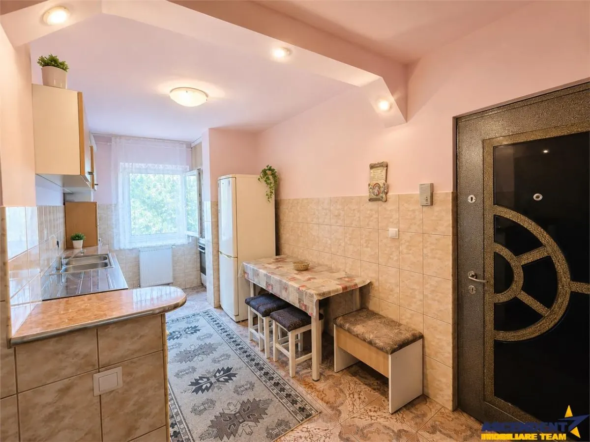 Apartament 3 camere, decomandat, etaj1,  boxa 14 mp, 2 balcoane, Triaj, Brasov - foto 9