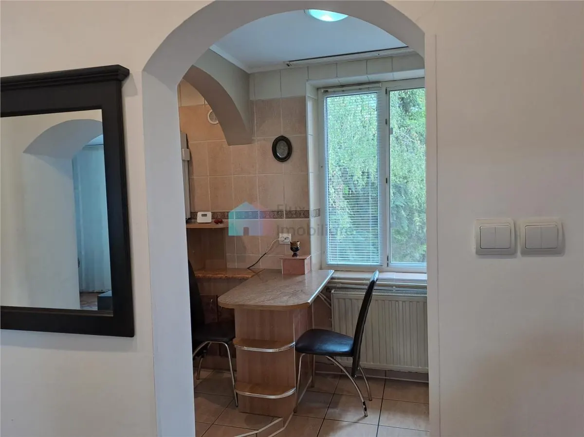 Apartament 2 camere decomandate Centru - foto 11