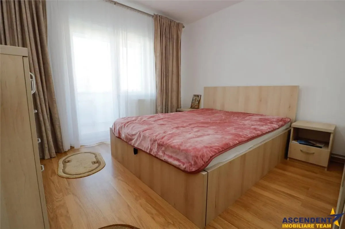 Apartament decomandat, vedere frumoasa, etaj2, Zarnesti, Brasov - foto 4
