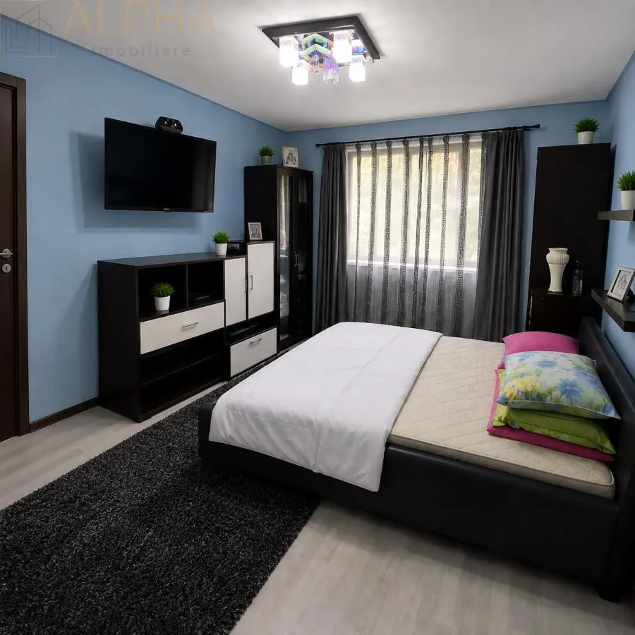 APARTAMENT 3 CAMERE DE VANZARE – ZONA IMPARATUL TRAIAN, JUD BN, BISTRITA - foto 1