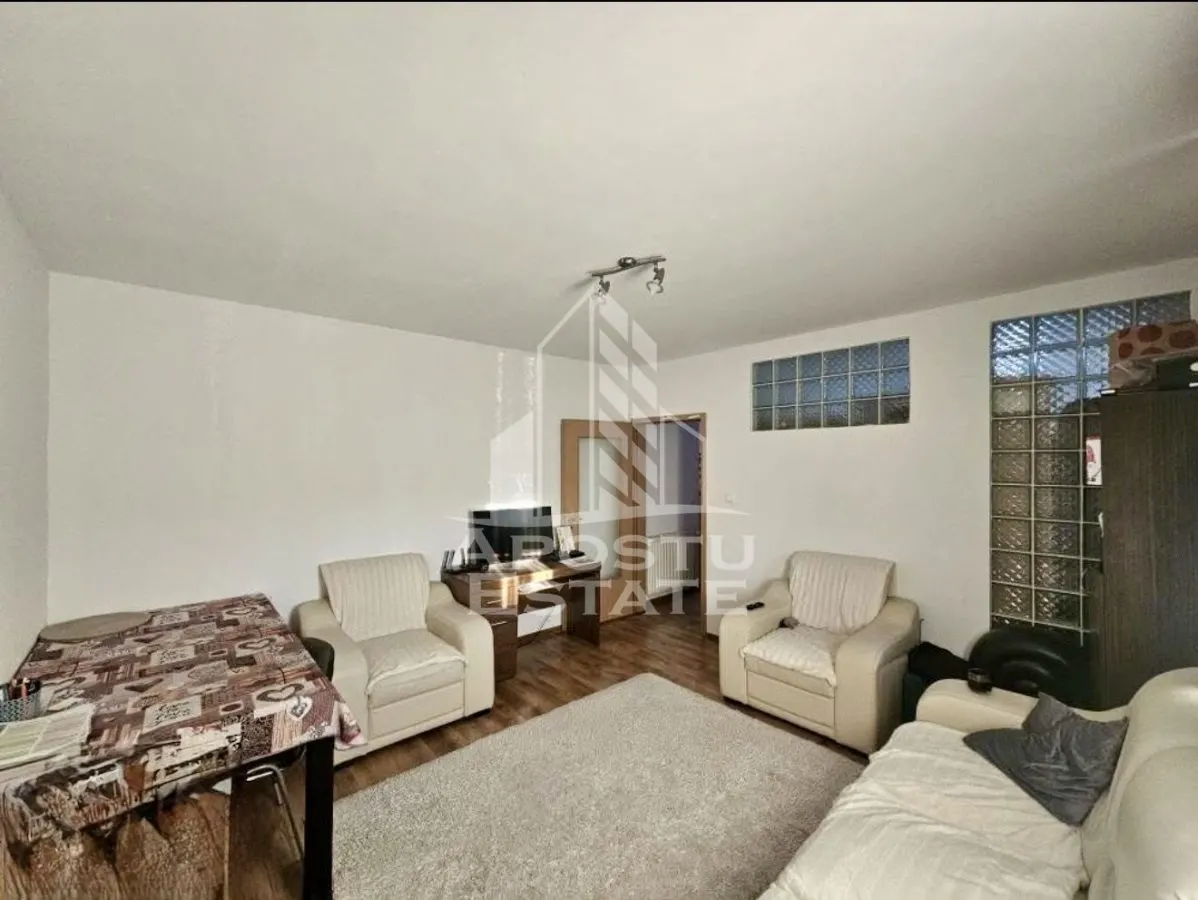Apartament 2 camere de vanzare, bloc nou, zona Soarelui - foto 2