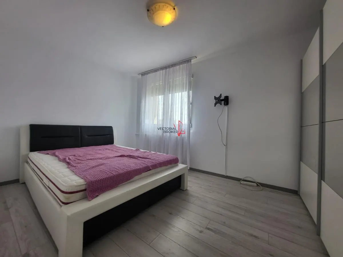 TITAN / 3 CAMERE LUMINOS / RENOVAT  / 2 BAI - foto 6