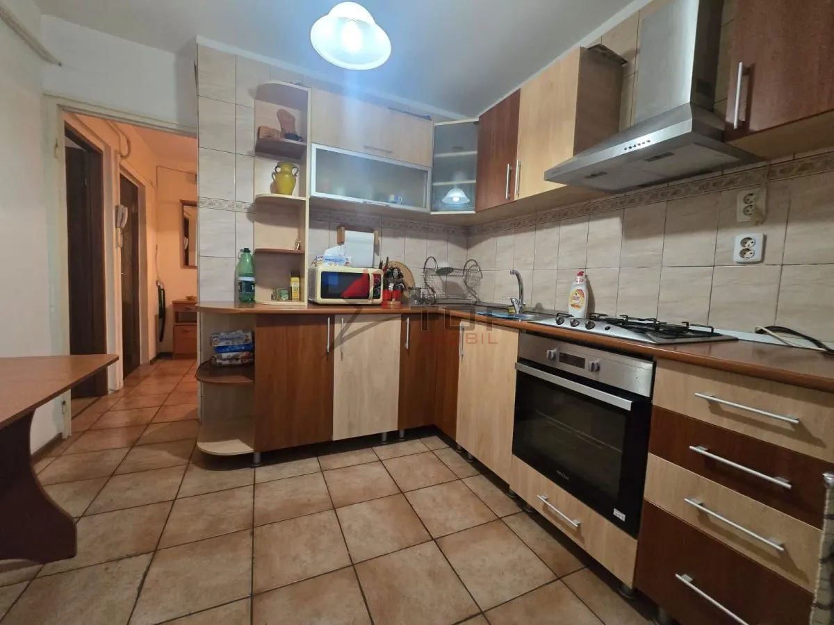 Apartament 3 camere Decomandat - Frumoasa - foto 6