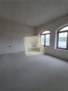 Casa rezidentiala generoasa cu 5 camere 3 bai  dressing  parcare - foto 4