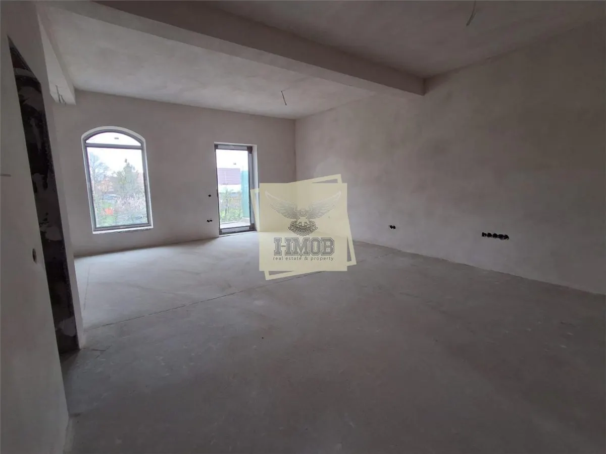 Casa rezidentiala generoasa cu 5 camere 3 bai  dressing  parcare - foto 6