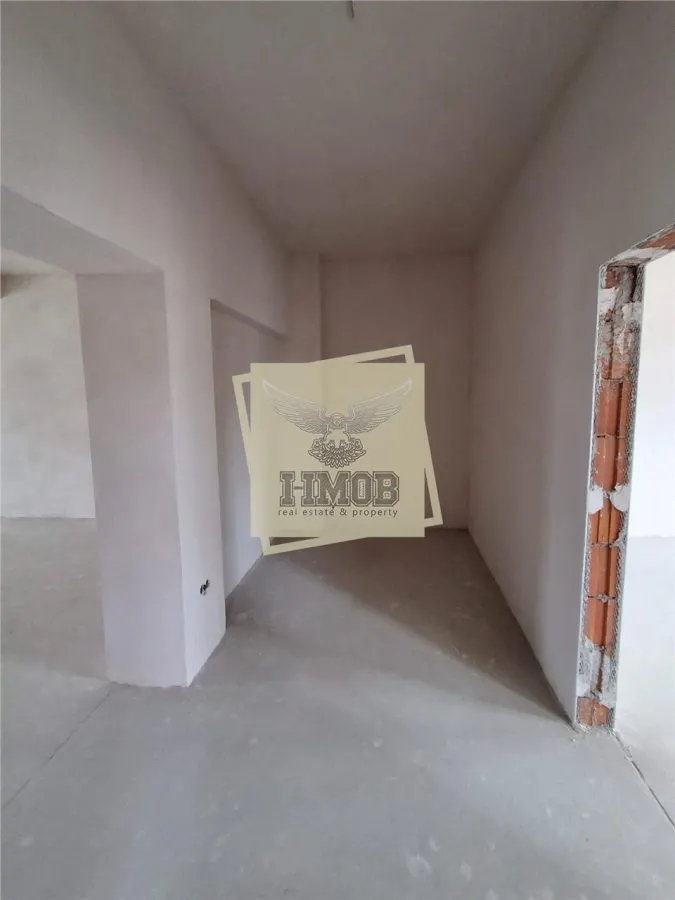 Casa rezidentiala generoasa cu 5 camere 3 bai  dressing  parcare - foto 10