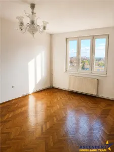 Apartament 3camere, etaj intermediar, priveliste si lumina naturala, Calea Bucuresti, Brasov - Brasov