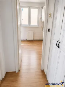Apartament 3camere, etaj intermediar, priveliste si lumina naturala, Calea Bucuresti, Brasov - foto 3