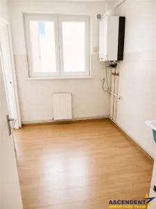 Apartament 3camere, etaj intermediar, priveliste si lumina naturala, Calea Bucuresti, Brasov - foto 9